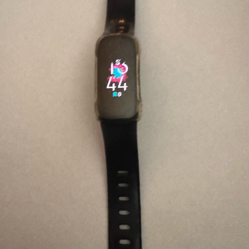 Fitbit Black Smartwatch Sleek Design with Digital Display